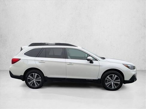 Used 2019 Subaru Outback 3.6R Limited w/ Popular Package #2 image 4