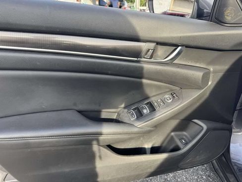 Used 2019 Honda Accord Sport image 22