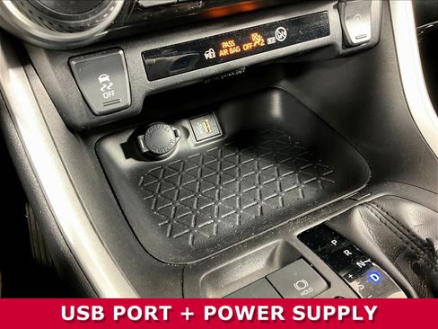 Used 2023 Toyota RAV4 LE AWD/4WD image 14