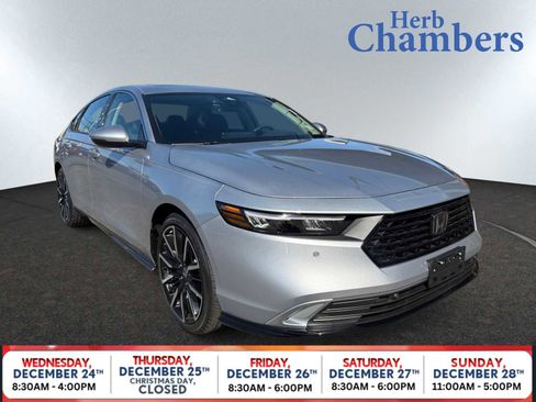 New 2025 Honda Accord Touring image 21