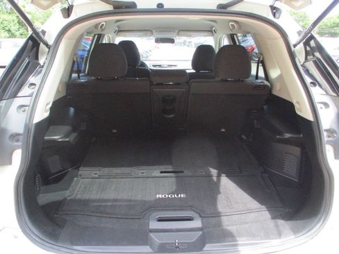 Used 2016 Nissan Rogue SV AWD/4WD image 7
