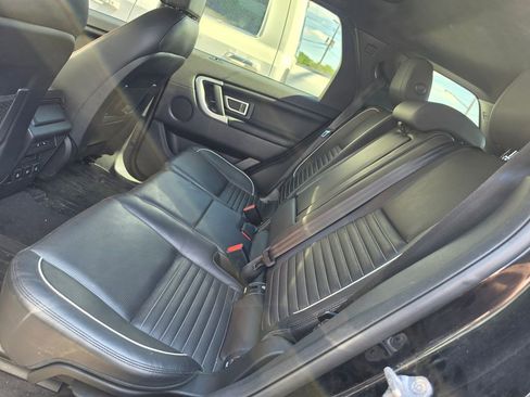 Used 2019 Land Rover Discovery Sport HSE Luxury image 7