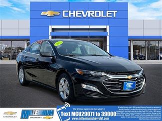 Certified 2022 Chevrolet Malibu LS image 1