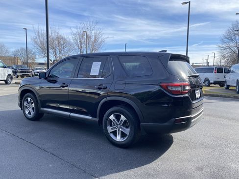 Used 2024 Honda Pilot EX-L image 7