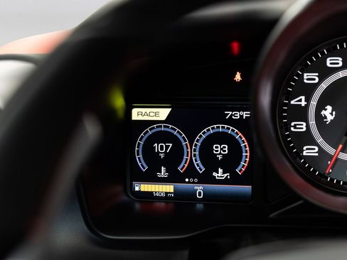Used 2021 Ferrari F8 Tributo RWD image 43