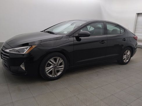 Used 2020 Hyundai Elantra Value Edition FWD image 2