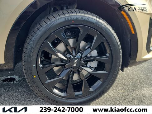Used 2021 Kia Sorento SX AWD/4WD image 7