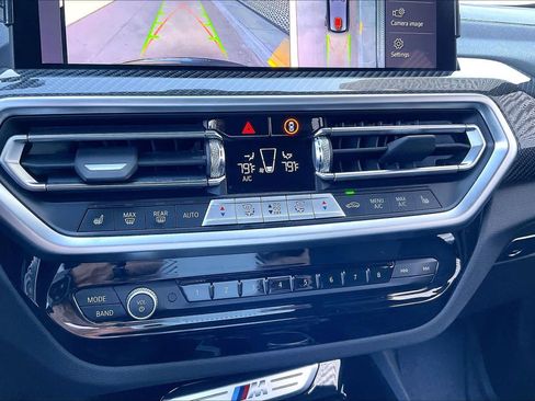 Used 2024 BMW X3 M40i w/ Premium Package image 32