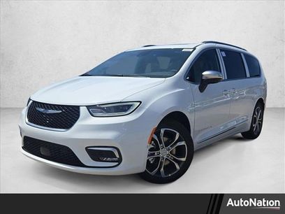 New 2026 Chrysler Pacifica Pinnacle