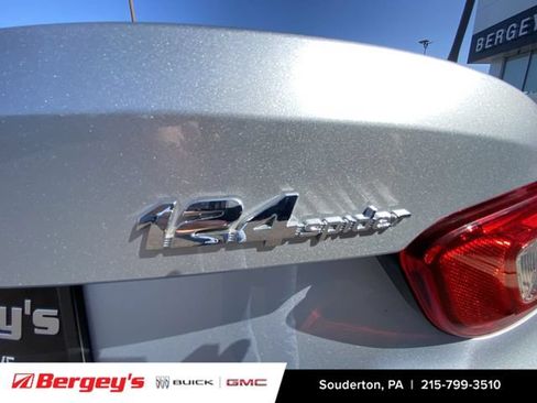 Used 2018 FIAT 124 Spider Lusso w/ Convenience Group RWD image 35
