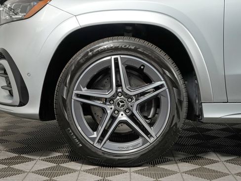 Certified 2025 Mercedes-Benz GLS 450 4MATIC w/ AMG Line Exterior image 9