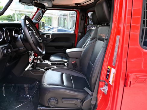 Used 2023 Jeep Wrangler Unlimited Rubicon 392 AWD/4WD image 17