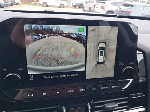 New 2025 Nissan Pathfinder SL w/ SL Premium Package image 21