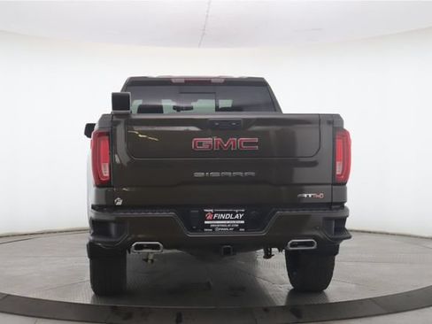 Used 2024 GMC Sierra 1500 AT4 w/ AT4 Preferred Package AWD/4WD image 11