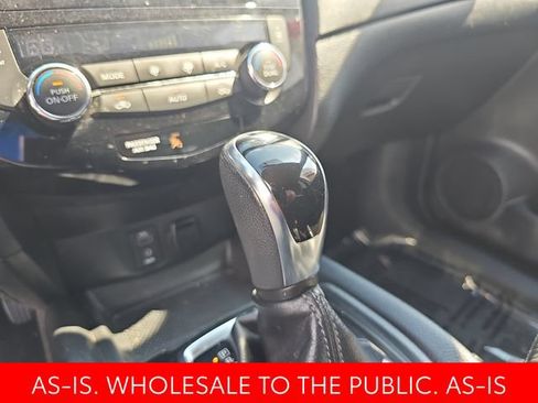 Used 2017 Nissan Rogue SV AWD/4WD image 24