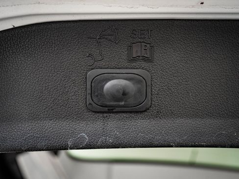 Used 2013 Ford Escape SEL image 18