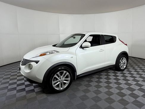 Used 2013 Nissan Juke SL image 2
