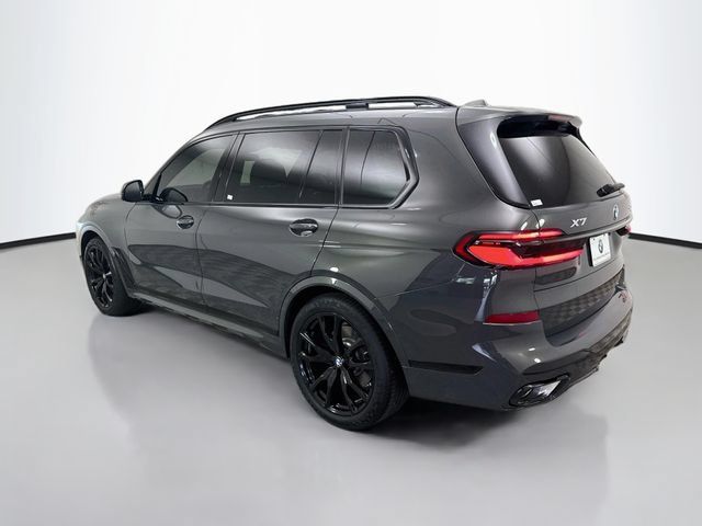 Used 2025 BMW X7 xDrive40i w/ M Sport Package AWD/4WD image 5