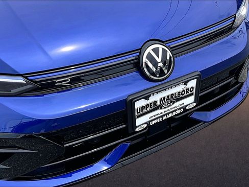 Used 2025 Volkswagen Golf w/ Euro Style Package AWD/4WD image 28