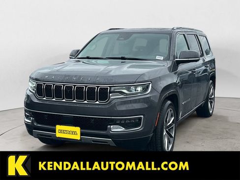 Used 2022 Jeep Wagoneer Series III w/ Premium Group I AWD/4WD image 1