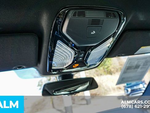 Used 2022 BMW 530i w/ Convenience Package image 33