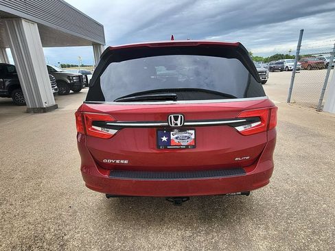 Used 2022 Honda Odyssey Elite image 7