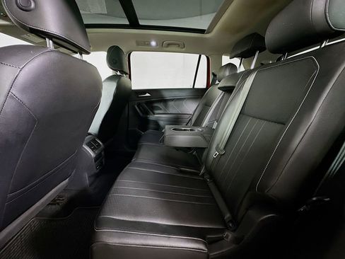 Used 2024 Volkswagen Tiguan SE FWD image 5