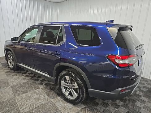Used 2025 Honda Pilot EX-L image 9