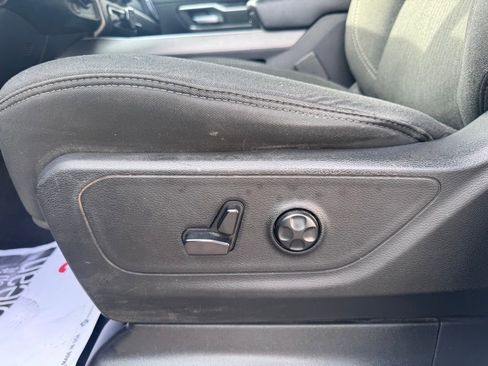 Used 2020 RAM 1500 Big Horn AWD/4WD image 15