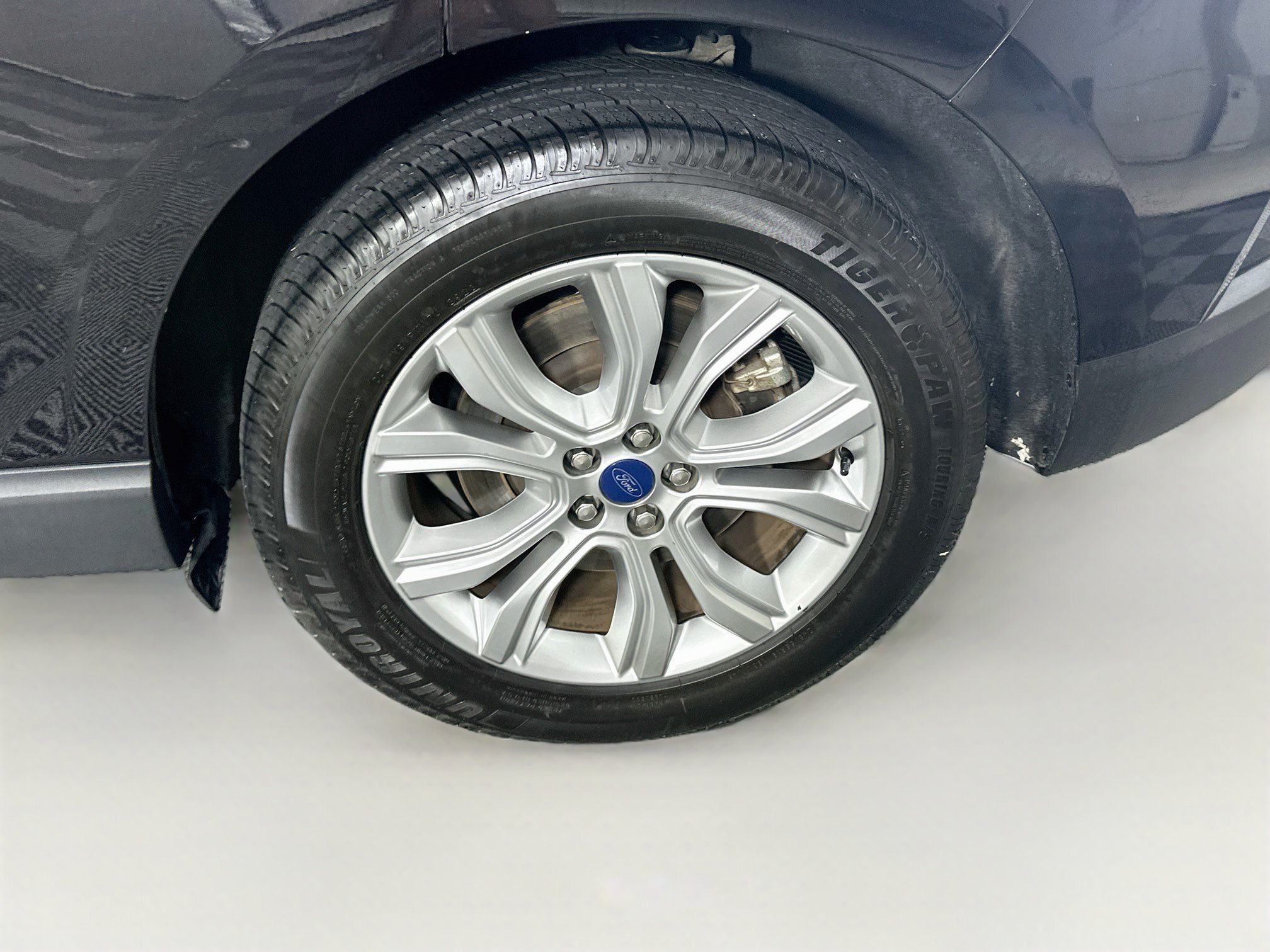 Used 2022 Ford Edge Titanium w/ Equipment Group 301A AWD/4WD image 11