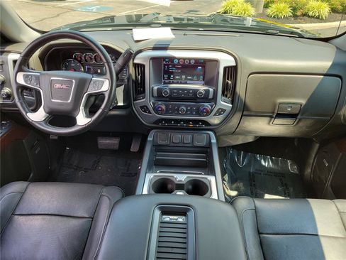 Used 2018 GMC Sierra 1500 SLT w/ SLT Premium Package AWD/4WD image 10