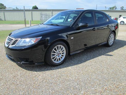 Used 2008 Saab 9-3 2.0T w/ Moonroof Package FWD image 2