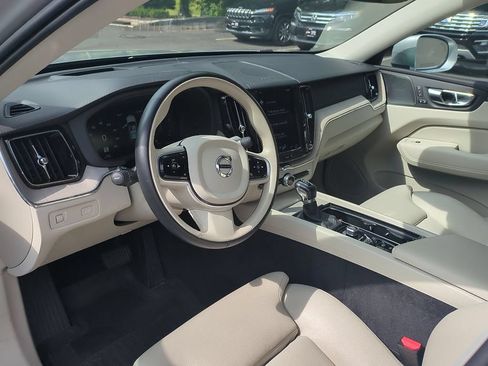 Used 2020 Volvo XC60 T5 Inscription w/ Protection Package Premier AWD/4WD image 9