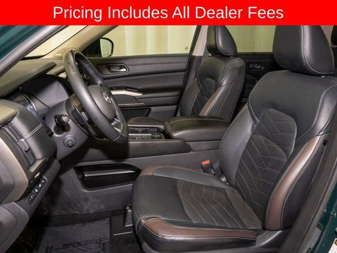 Used 2022 Nissan Pathfinder Platinum w/ Cargo Package AWD/4WD image 13