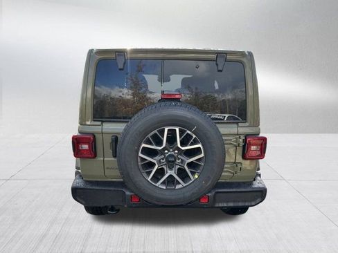 New 2026 Jeep Wrangler Sahara image 6