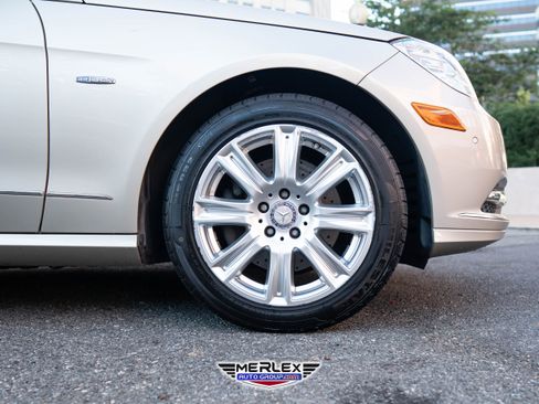 Used 2012 Mercedes-Benz E 350 4MATIC Sedan image 10