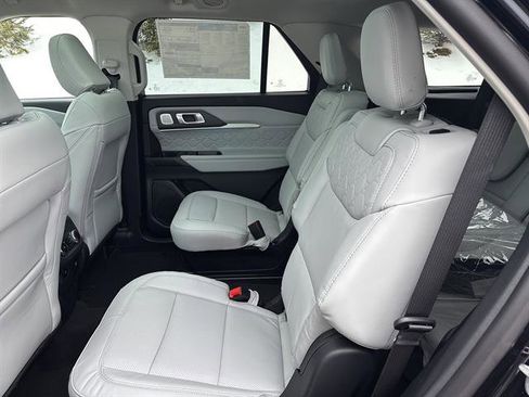 New 2026 Ford Explorer Platinum image 15