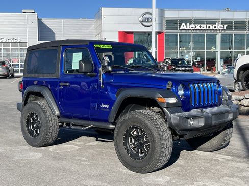 Used 2019 Jeep Wrangler Sport S image 1