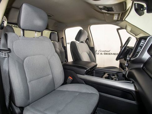 Used 2020 RAM 1500 Big Horn AWD/4WD image 16