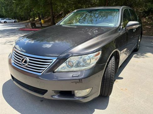 Used 2010 Lexus LS 460 RWD image 3