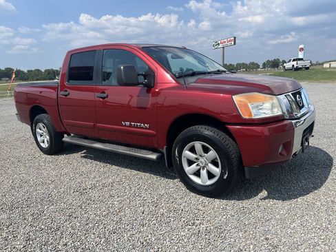 Used 2014 Nissan Titan SV w/ SV Premium Utility Package AWD/4WD image 1