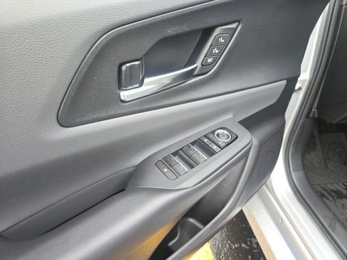 Used 2023 Toyota Prius Limited image 17