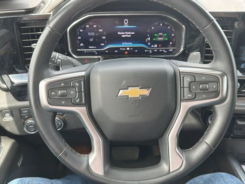 Used 2024 Chevrolet Silverado 1500 LTZ AWD/4WD image 9