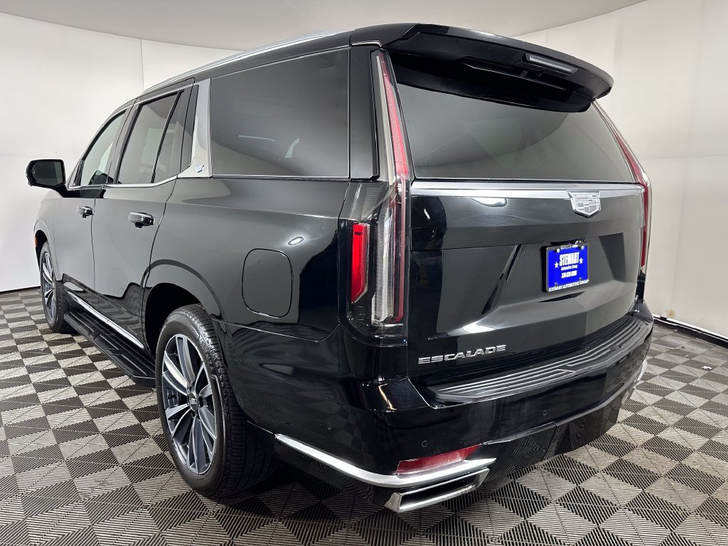Used 2023 Cadillac Escalade Premium Luxury Platinum w/ LPO, Radiant Package AWD/4WD image 3