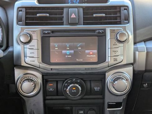 Used 2017 Toyota 4Runner SR5 Premium RWD image 18