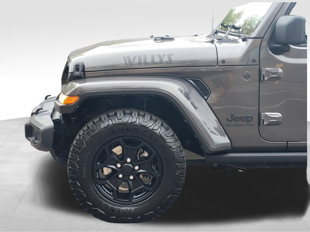 Used 2022 Jeep Gladiator Sport AWD/4WD image 10