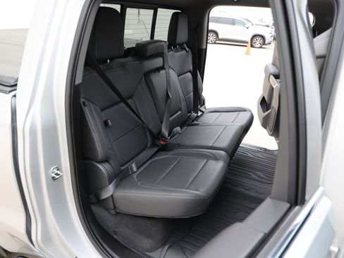 Used 2021 GMC Sierra 1500 SLT image 43