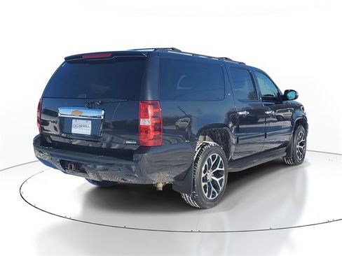 Used 2012 Chevrolet Suburban LT w/ Luxury Package image 3