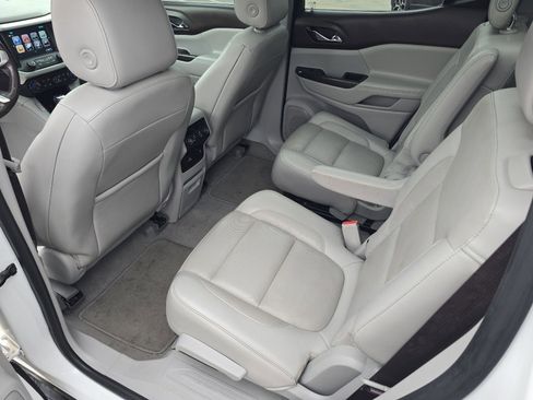 Used 2018 GMC Acadia SLT image 26