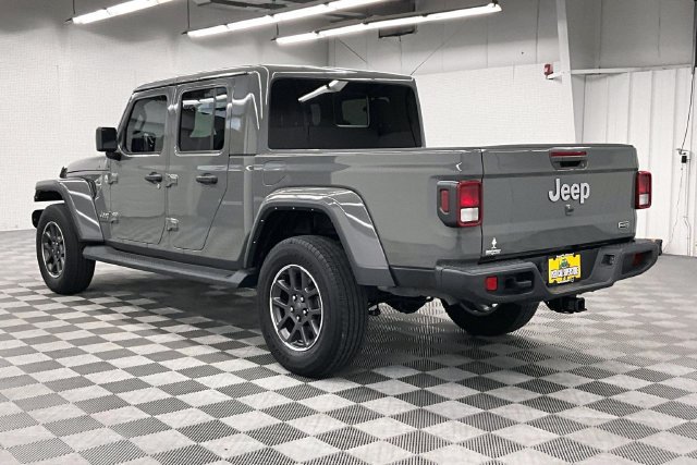 Used 2022 Jeep Gladiator Overland w/ Popular Equipment Package AWD/4WD image 2